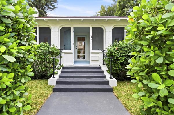 Bungalow Park, 248 Park Ave, Palm Beach, Florida 33480, image 1