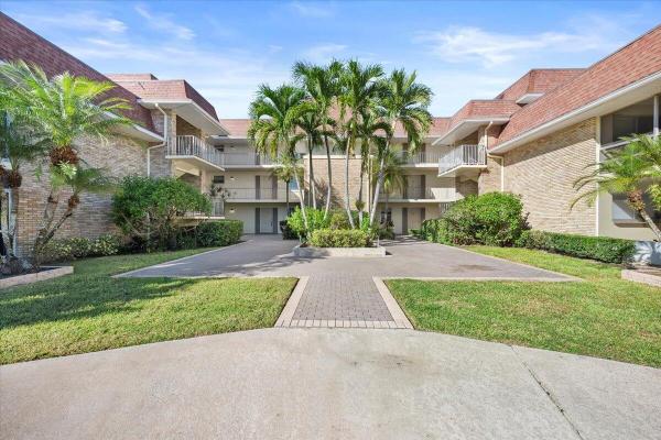 Tamberlane, 5500 Tamberlane Cir #105, Palm Beach Gardens, Florida 33418, image 1