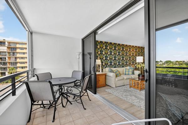 Mayfair House Lake, 3589 S Ocean Blvd #509, Palm Beach, Florida 33480, image 2