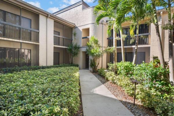 Quail Run Village, 9460 Meadowood Dr #103, Fort Pierce, Florida 34951, image 1