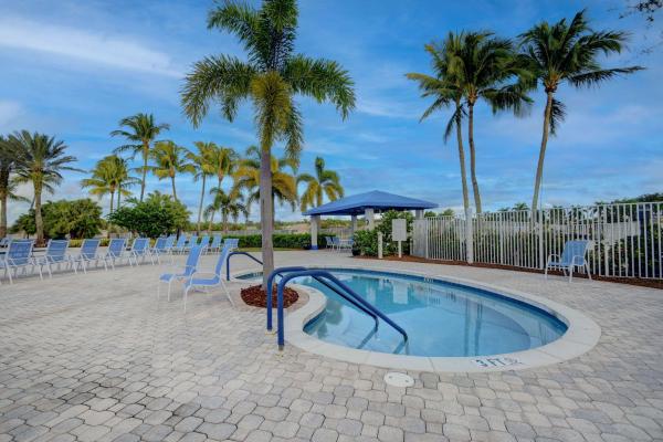 Sapphire Cove At Baywinds, 2245 Sapphire Cir, West Palm Beach, Florida 33411, image 1
