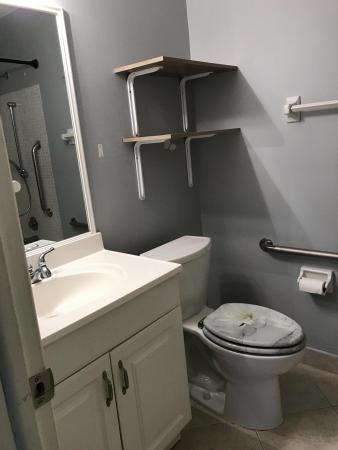 The Pines Of Delray, 1030 W Flame Vine Ave #13-B, Delray Beach, Florida 33445, image 1