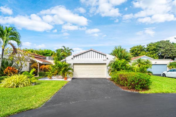 Villas Of Monterey At Indian Spring, 5695 Ainsley Ct, Boynton Beach, Florida 33437, image 2