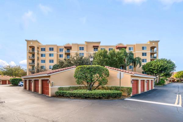 Hypoluxo's Mariner's Cay, 1000 Scotia Dr #105, Hypoluxo, Florida 33462, image 1