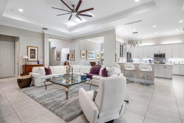 Valencia Bay, 9037 Golden Mountain Cir, Boynton Beach, Florida 33473, image 2