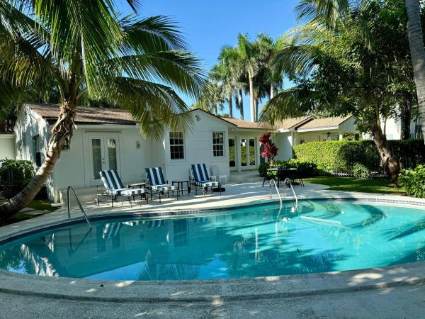 Drake Park, 222 Miraflores Dr, Palm Beach, Florida 33480, image 2