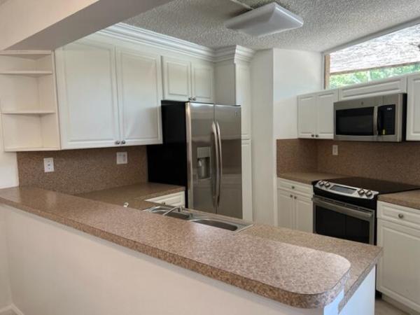 Banyan Lake, 8285 Severn Dr #B, Boca Raton, Florida 33433, image 1