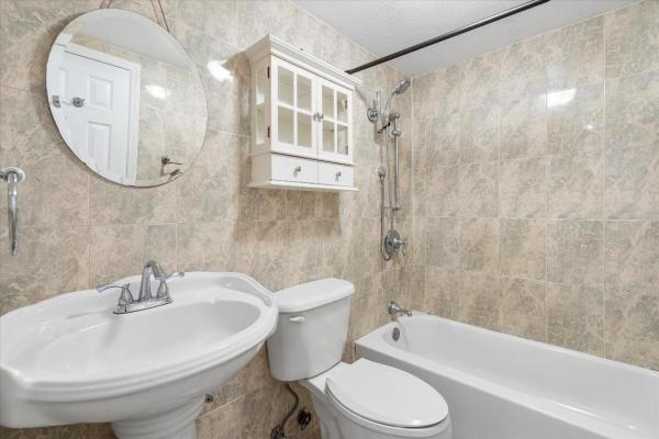 El Paraiso, 2138 SW 6th St #301, Miami, Florida 33135, image 1