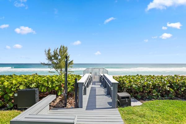 2100 At Sloan's Curve, 2100 S Ocean Blvd, Palm Beach, Florida 33480, image 3