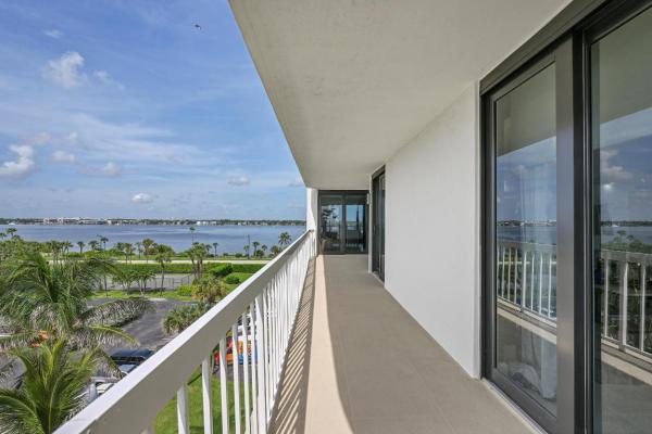 Meridian Of Palm Beach, 3300 S Ocean Blvd, Palm Beach, Florida 33480, image 2