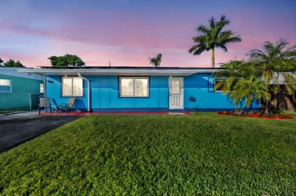 Lake Worth Hills, 5581 S 38th St, Greenacres, Florida 33463, image 1