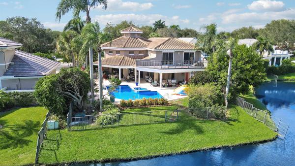 The Loxahatchee Club At Maplewood, 204 Chinook Ln, Jupiter, Florida 33458, image 1