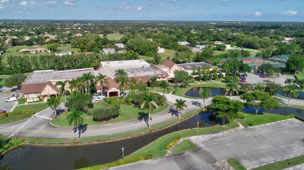 Huntington Lakes 3, 7286 Huntington Ln #402, Delray Beach, Florida 33446, image 2