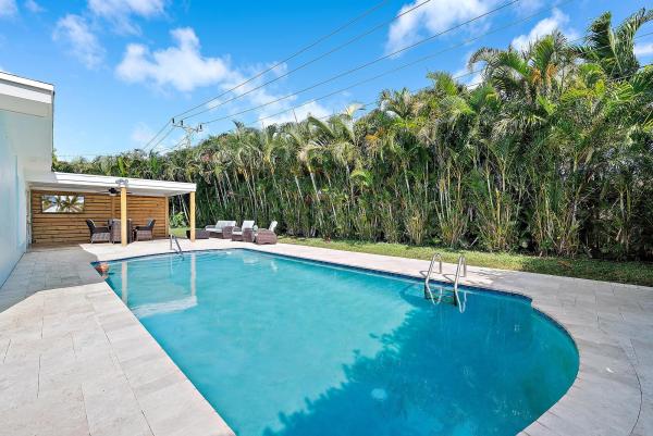 Country Club, 409 Lighthouse Dr, North Palm Beach, Florida 33408, image 1