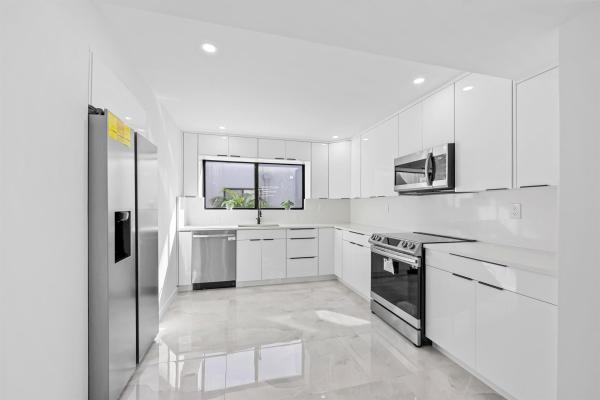 Pembridge At Lakes Of Delray, 15450 Pembridge Ave #187, Delray Beach, Florida 33484, image 1