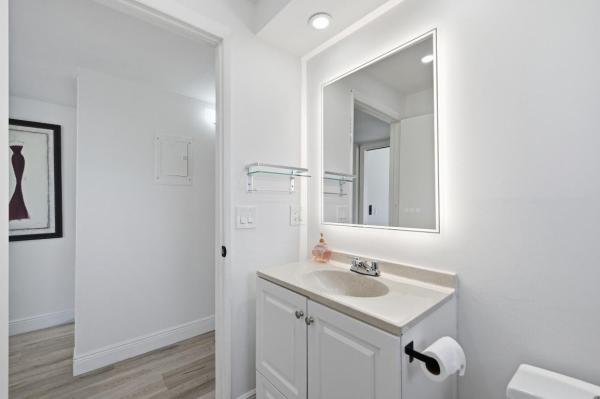 Burgundy At Kings Point, 193 Burgundy E, Delray Beach, Florida 33484, image 1