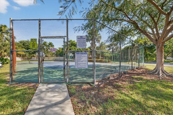Coconut Key, 4875 N Hemingway Cir, Margate, Florida 33063, image 3