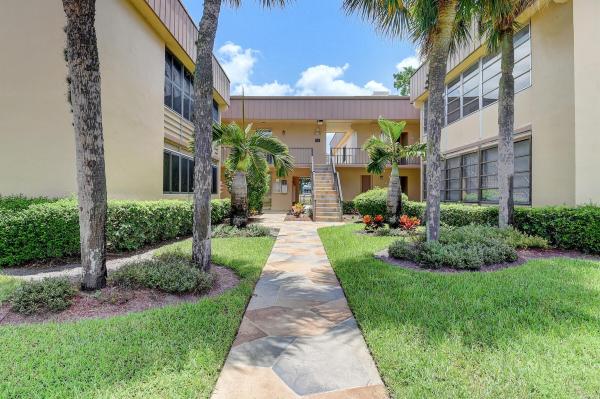 Capri At Kings Point, 274 Capri F, Delray Beach, Florida 33484, image 2