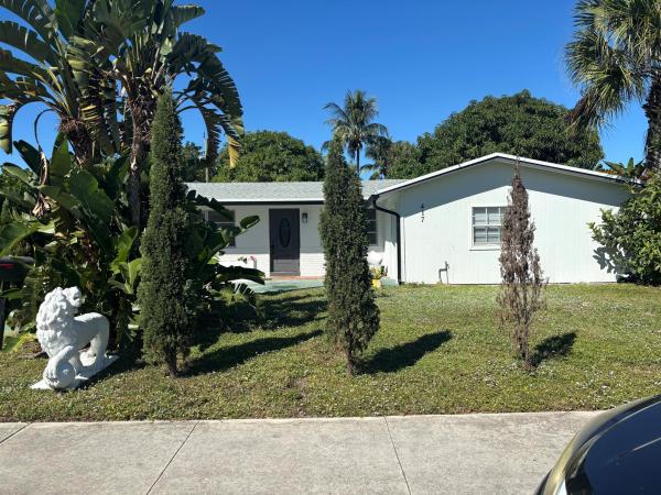 Palm Beach Gardens Estates, 417 Lighthouse Dr, Palm Beach Gardens, Florida 33410, image 1