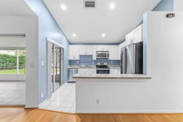 Eagle's Cay, 5857 Eagle Cay Cir, Coconut Creek, Florida 33073, image 1