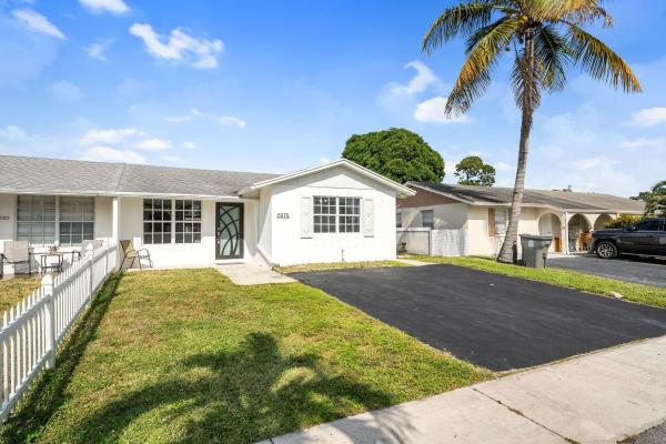 Cannongate, 5075 Grant Ln, West Palm Beach, Florida 33415, image 1