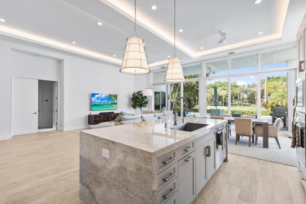 Frenchman's Creek Beach & Country Club, 13370 Deauville Dr, Palm Beach Gardens, Florida 33410, image 1