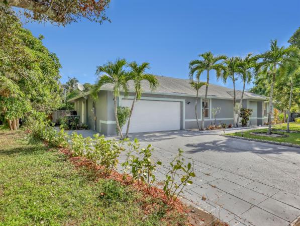 Sugar Pond Manor, 1950 Wisteria St, Wellington, Florida 33414, image 1