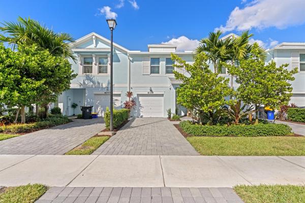Catalina Townhomes, 6339 Sailpointe Ln, West Palm Beach, Florida 33413, image 1