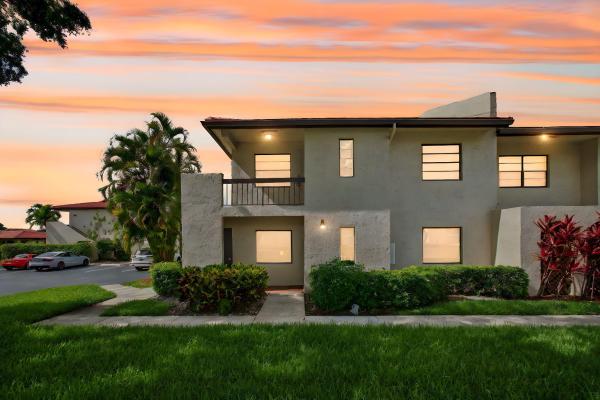 Fairways Of Boca Lago, 8536 Casa Del Lago, Boca Raton, Florida 33433, image 1