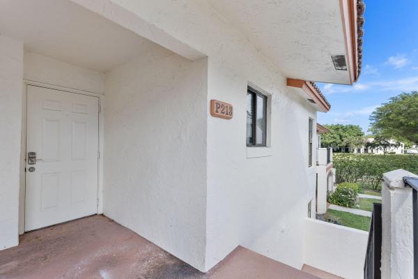 325 Palmwood Pl #2130, Boca Raton, Florida 33431, image 3