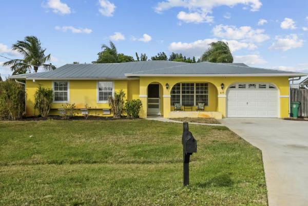 Riverview, 615 SE Harbor View Dr, Port St. Lucie, Florida 34983, image 2