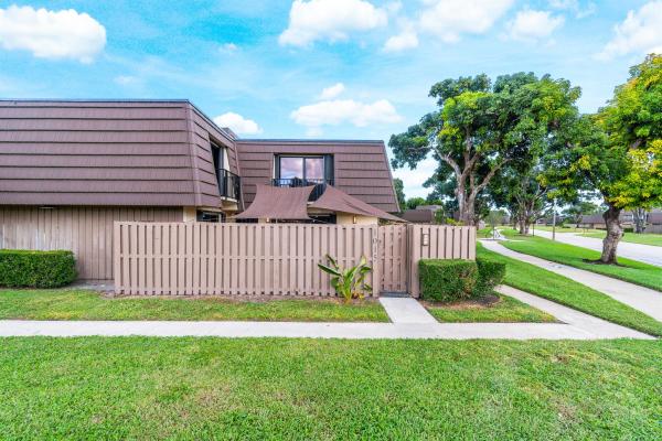 Sandalwood Estates, 1015 10th Ct, Palm Beach Gardens, Florida 33410, image 1