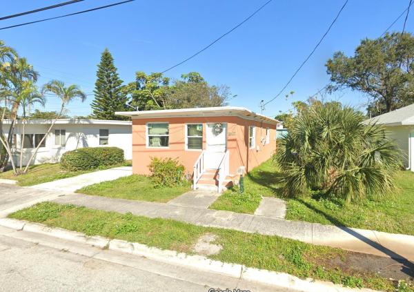 Lake Avenue, 1127 9th St, West Palm Beach, Florida 33401, image 1