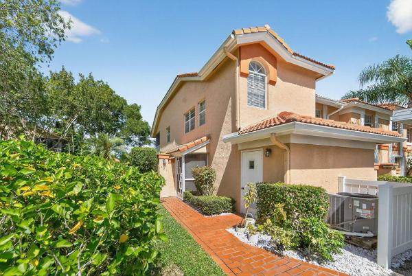 9673 Shadybrook Dr #201, Boynton Beach, Florida 33437, image 1