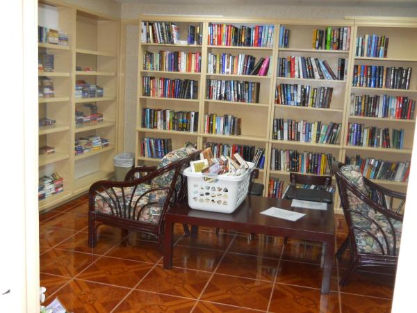 Golden Lakes Village, 112 Lake Dora Dr, West Palm Beach, Florida 33411, image 1