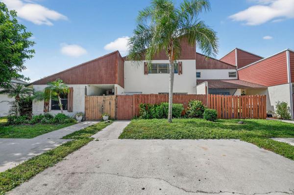 South Shore Of Wellington, 1405 White Pine Dr, Wellington, Florida 33414, image 1