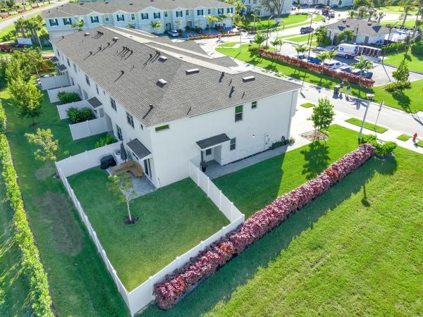 4246 Lagoon Shore Dr, Lake Worth, Florida 33467, image 1