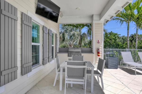 Reserve At Tequesta, 112 Royal Palm Cir, Tequesta, Florida 33469, image 1