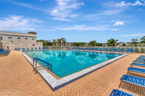 Huntington Pointe, 6121 Pointe Regal Cir #201, Delray Beach, Florida 33484, image 1