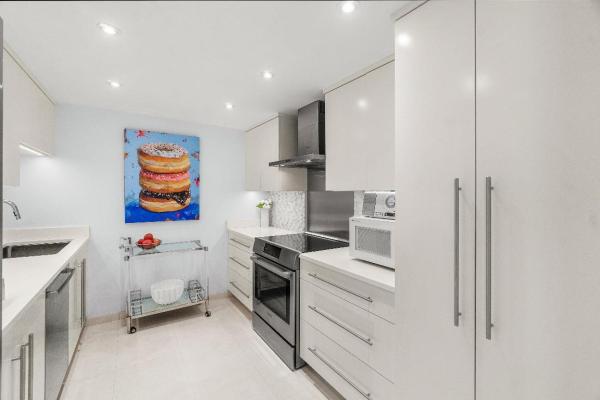 Sun & Surf, 100 Sunrise Ave #319, Palm Beach, Florida 33480, image 2