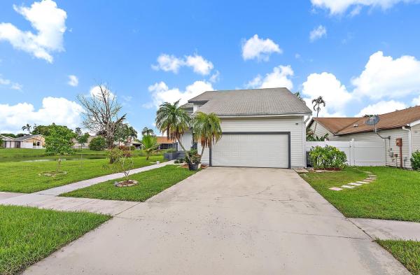 Lakeside Green, 4631 Brook Dr, West Palm Beach, Florida 33417, image 1