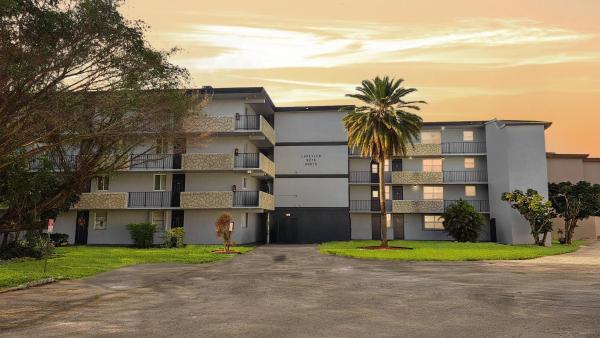 Lakeview South, 5275 NW 10th Ct #405, Plantation, Florida 33313, image 1