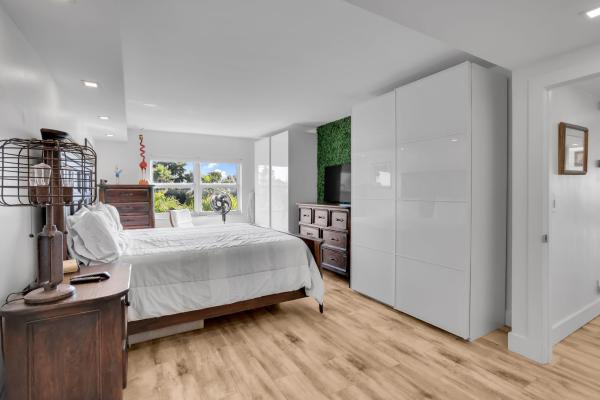 Rivers Bend, 1839 Middle River Dr #303, Fort Lauderdale, Florida 33305, image 2