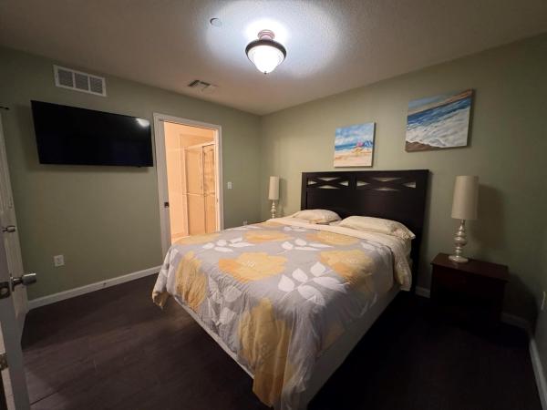 Villa Medici, 1033 NE 17th Way #604, Fort Lauderdale, Florida 33304, image 1