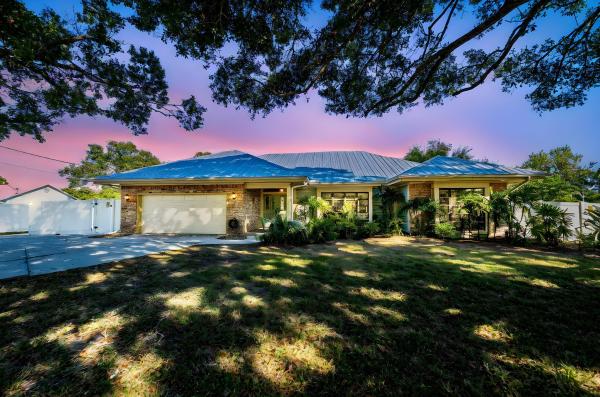 Indian River Estates, 6106 Silver Oak Dr, Fort Pierce, Florida 34982, image 1