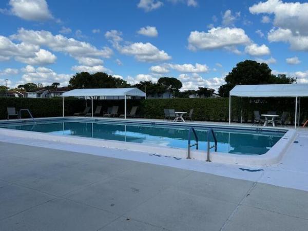 Golden Lakes Village, 109 Lake Susan Dr, West Palm Beach, Florida 33411, image 1