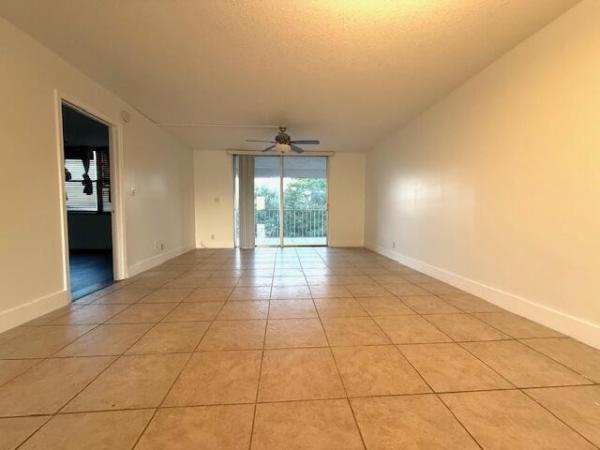 Waters Edge Towers, 4570 NW 18th Ave #609, Deerfield Beach, Florida 33064, image 1