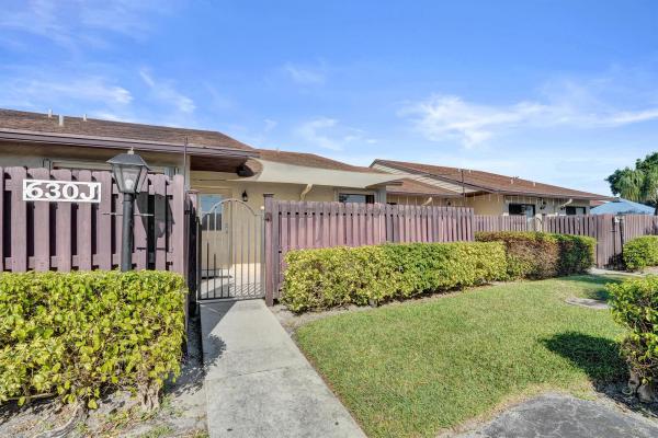 Pine Ridge North 2, 630 Sea Pine Way #J, Greenacres, Florida 33415, image 1