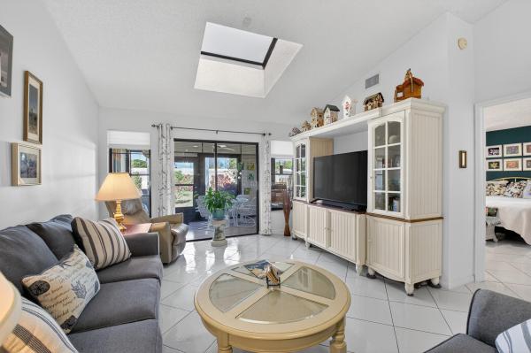 Palm Chase Lakes, 5893 Sunswept Ln #B, Boynton Beach, Florida 33437, image 1