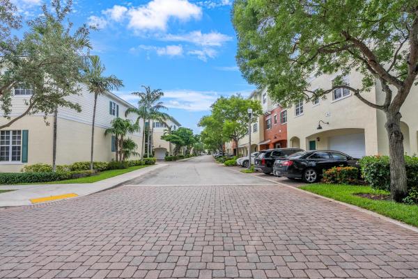Orchid Grove, 621 SW 2nd Dr #621, Pompano Beach, Florida 33060, image 1